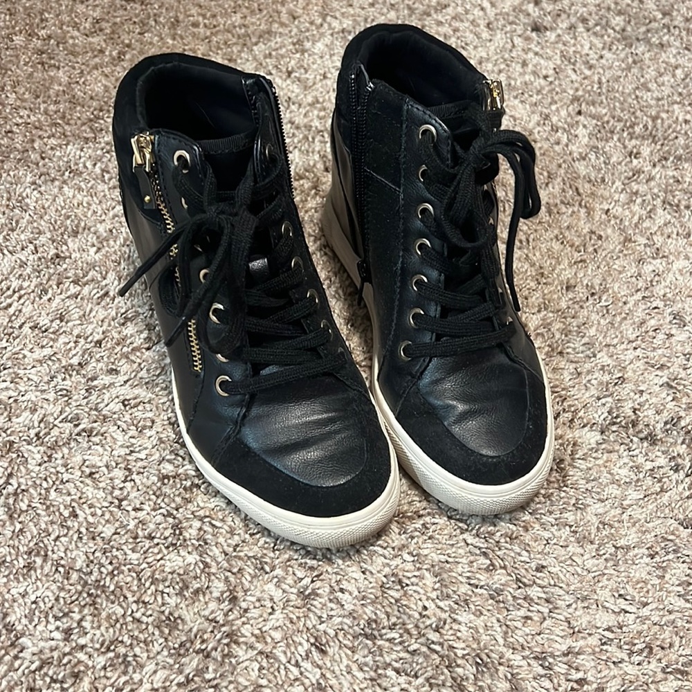 Also Wedge tennis shoes